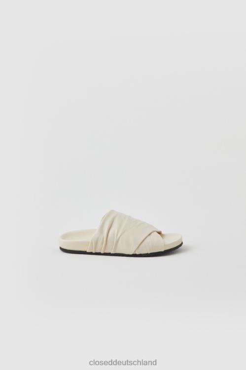 Schuhwerk naturfarben 0RP8Z1868 CLOSED Kreuzsandalen Frauen